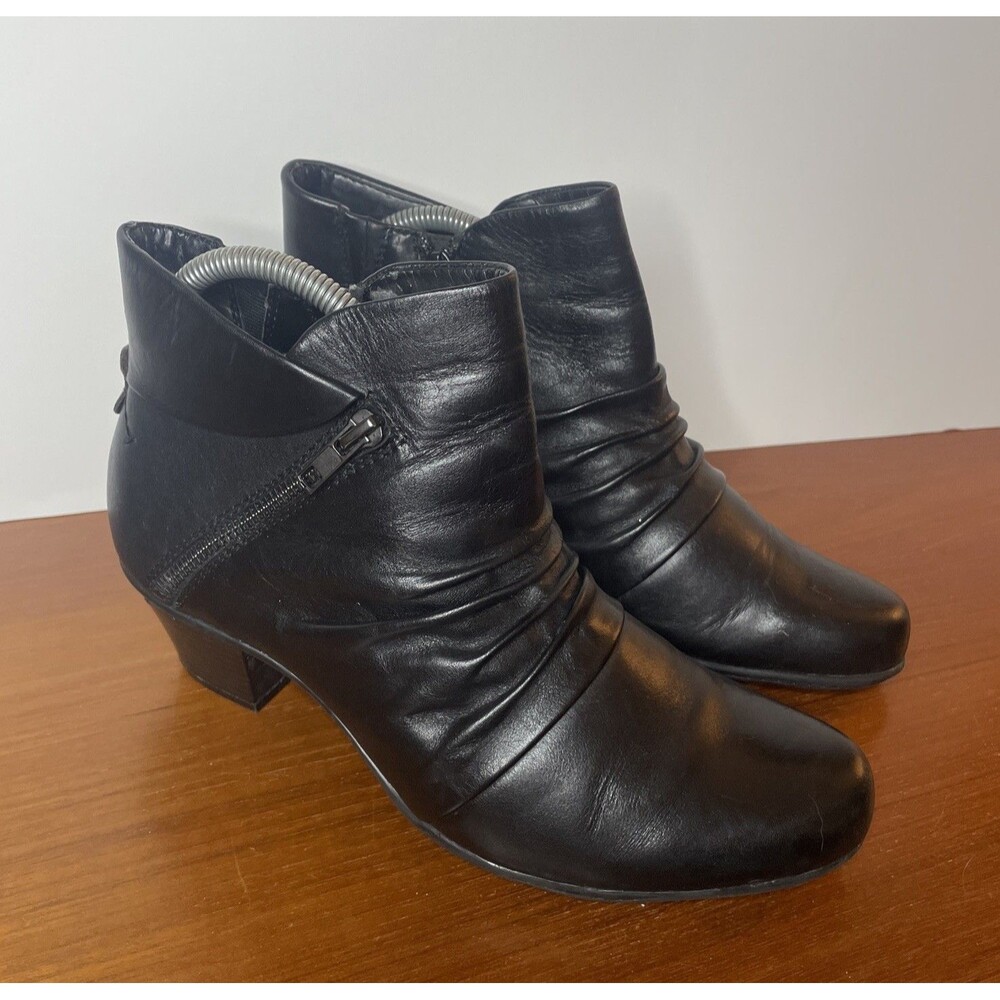 Earth Origins Women’s Ankle Boots Soft Leather Pegasus Ruched Pleated Size 9